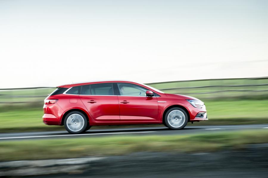  Renault Megane Estate 2016 года  (UK) (фото 8 из 30)